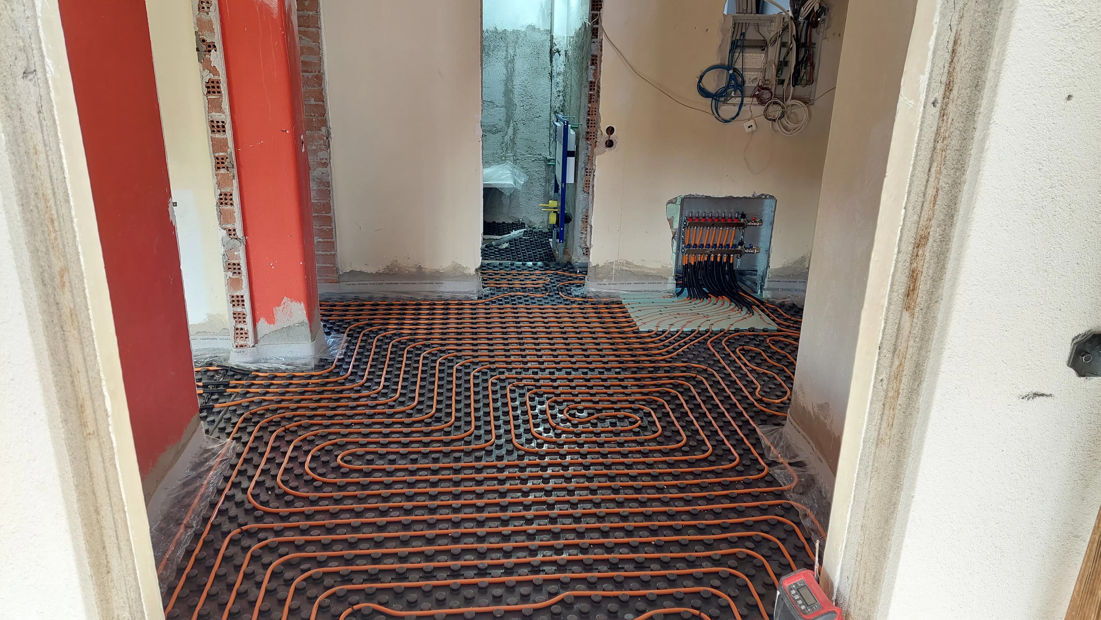 Ενδοδαπέδια Θέρμανση-Δροσισμός & Αντλία Θερμότητας: Η Βέλτιστη Λύση Ενεργειακής Αναβάθμισης στα Γρεβενά - Φωτογραφία 14