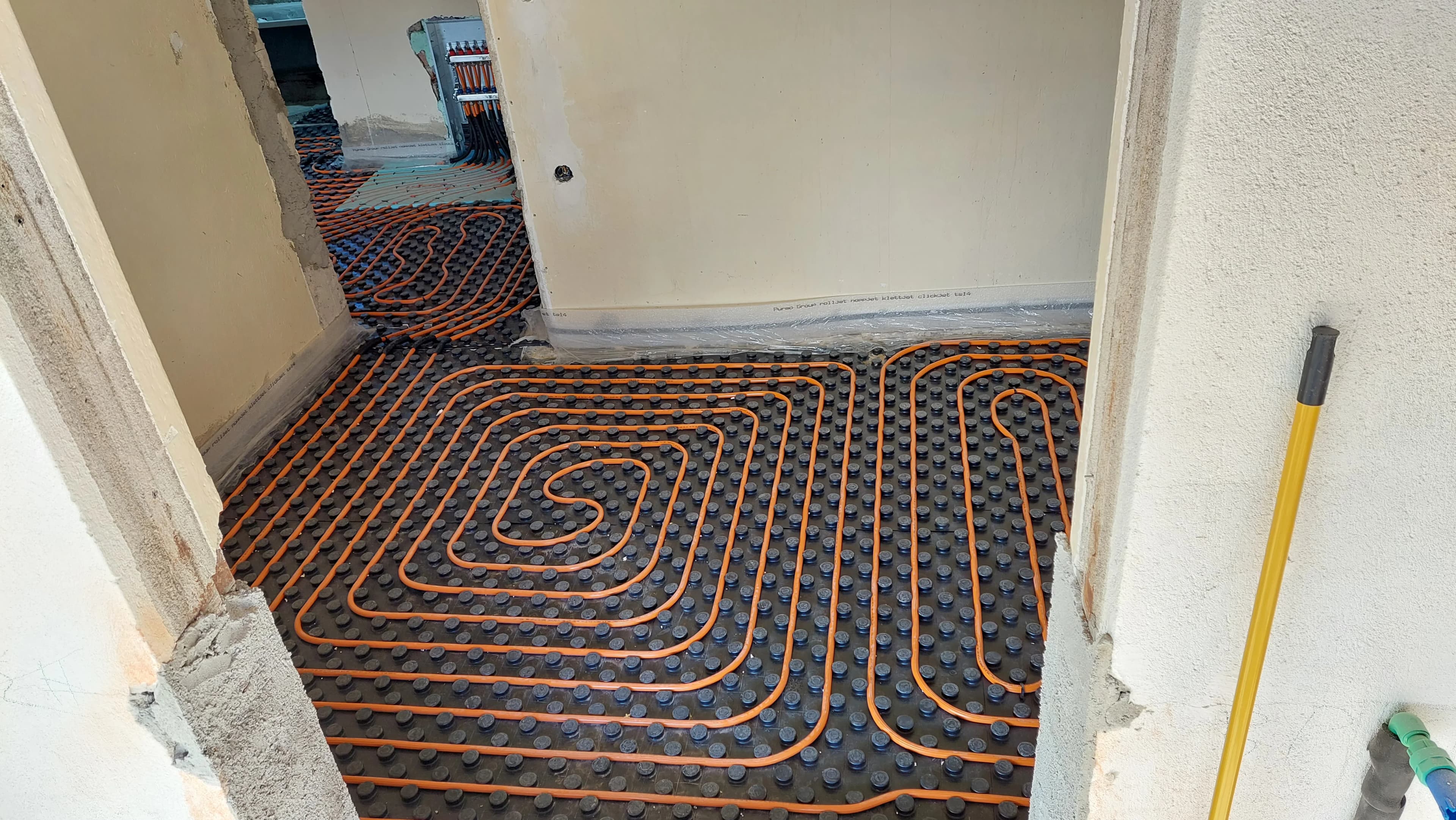 Ενδοδαπέδια Θέρμανση-Δροσισμός & Αντλία Θερμότητας: Η Βέλτιστη Λύση Ενεργειακής Αναβάθμισης στα Γρεβενά - Φωτογραφία 16